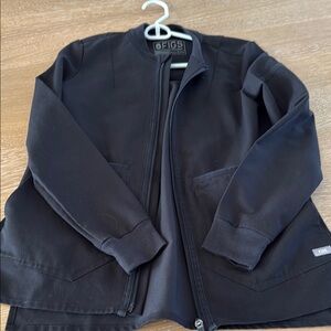 Figs Utility Jacket in Black